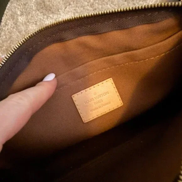 Louis Vuitton Multi Pochette Accessoires Iconic Multi Pochette Bag - Picture 4 of 10
